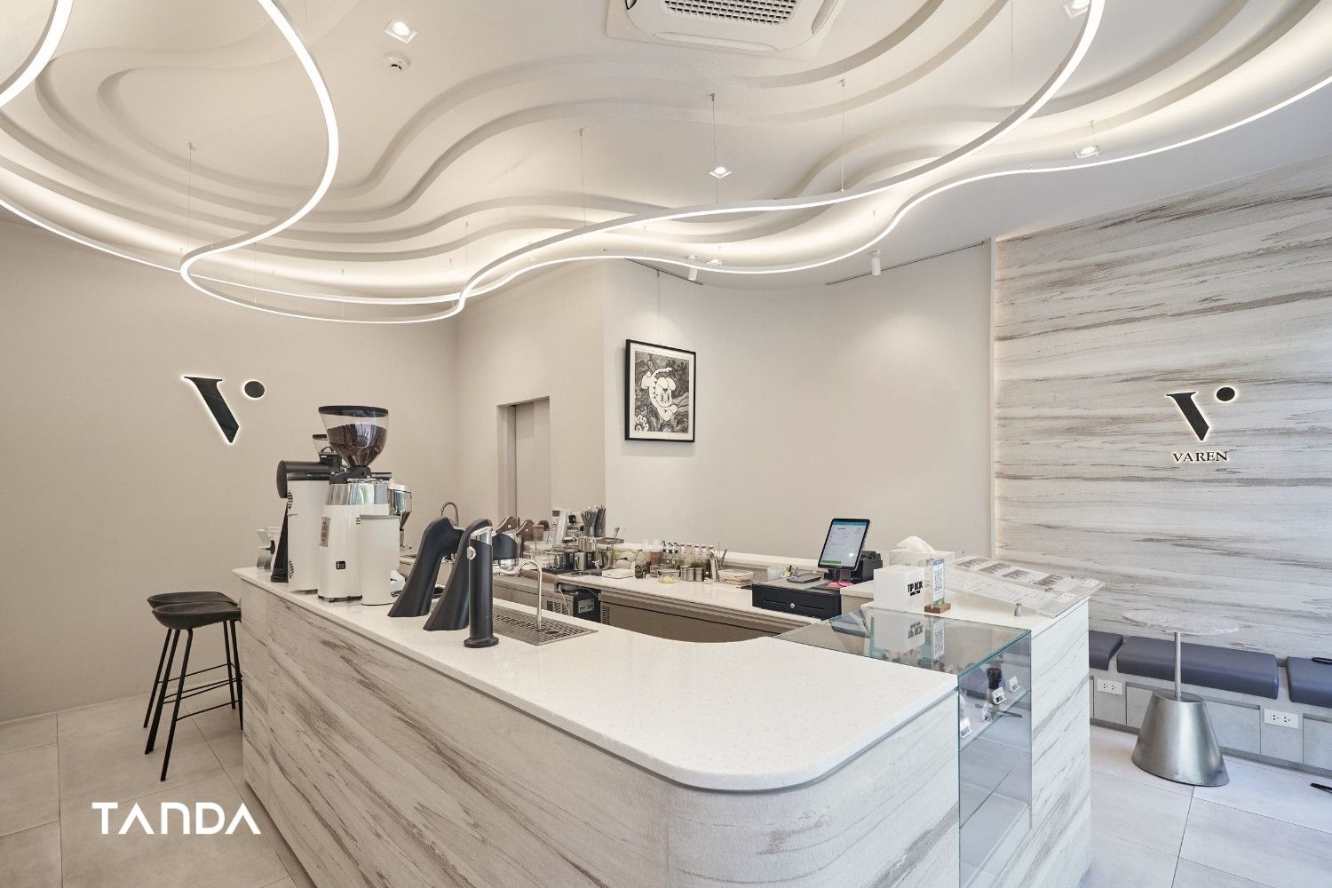 คาเฟ่สไตล์มินิมอล (Minimal Café)